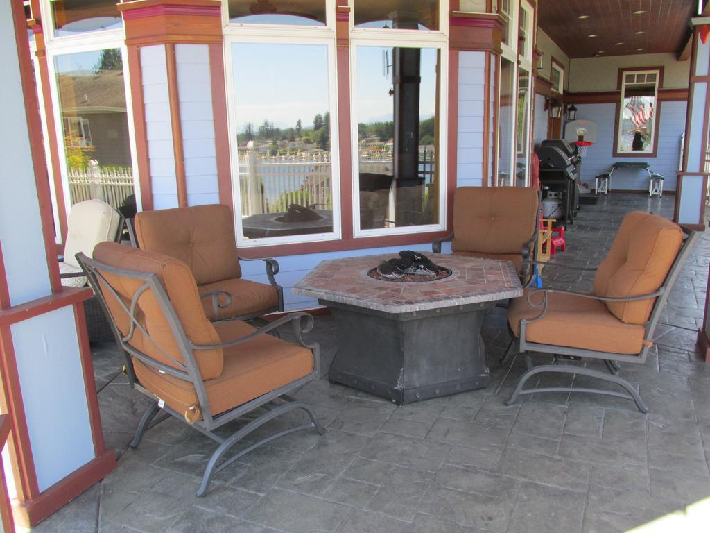 Mansion Inn Lake Stevens Exterior foto